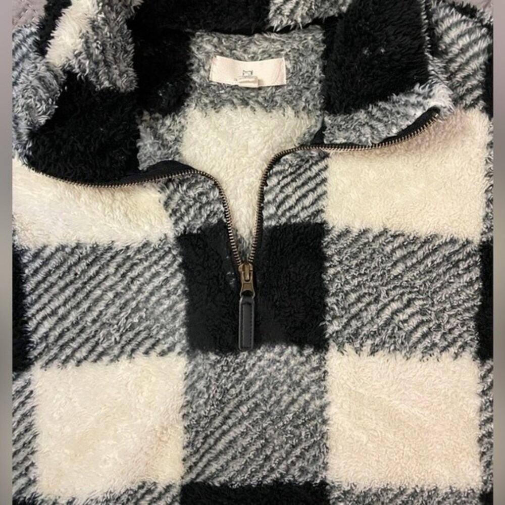 THREAD + SUPPLY Sherpa Pullover Black & White Buffalo Plaid Size Large EUC - Picture 6 of 6